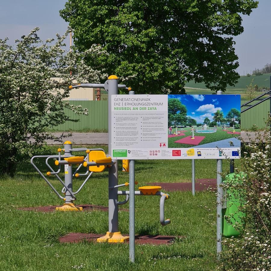Weingut Martinshof Sankt Ulrich (Ganserndorf) Exterior foto